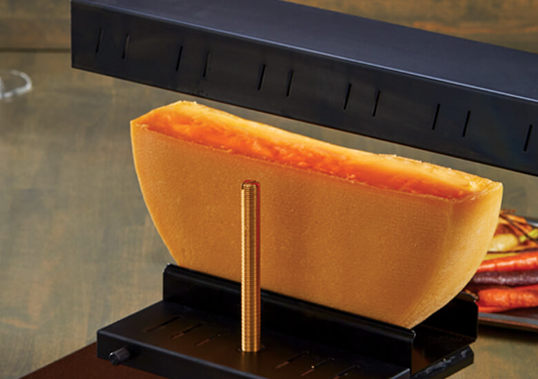 Raclette cheese wtih heating tool
