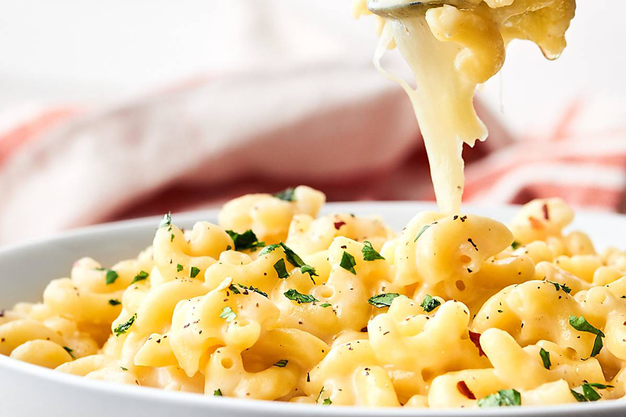 Best Wisconsin Cheeses For The ‘Pulliest’ Of Pulls