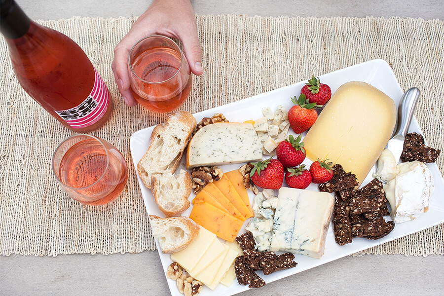 How to Pair Rosé Wine and Cheese 