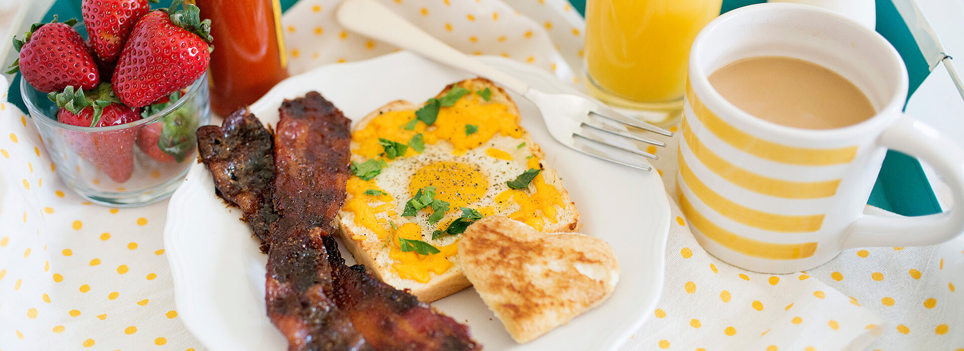 Cheesy Eggs in Toast and Candied Pepper Bacon