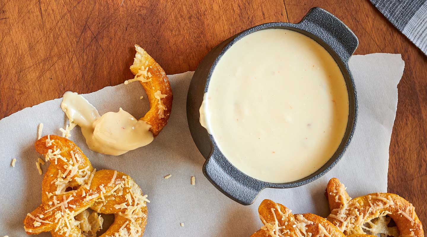Wisconsin Cheese Warm Beer Cheese Dip Recipe