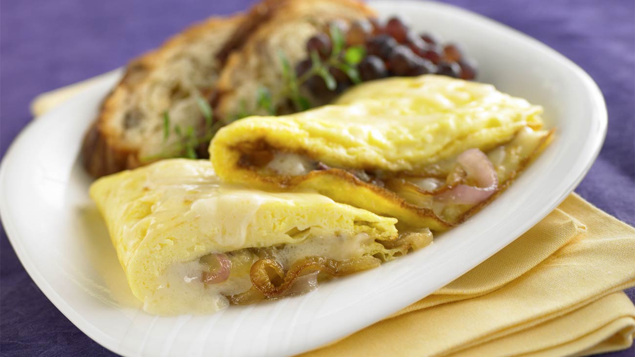 Caramelized Onion and  Cheese Omelet