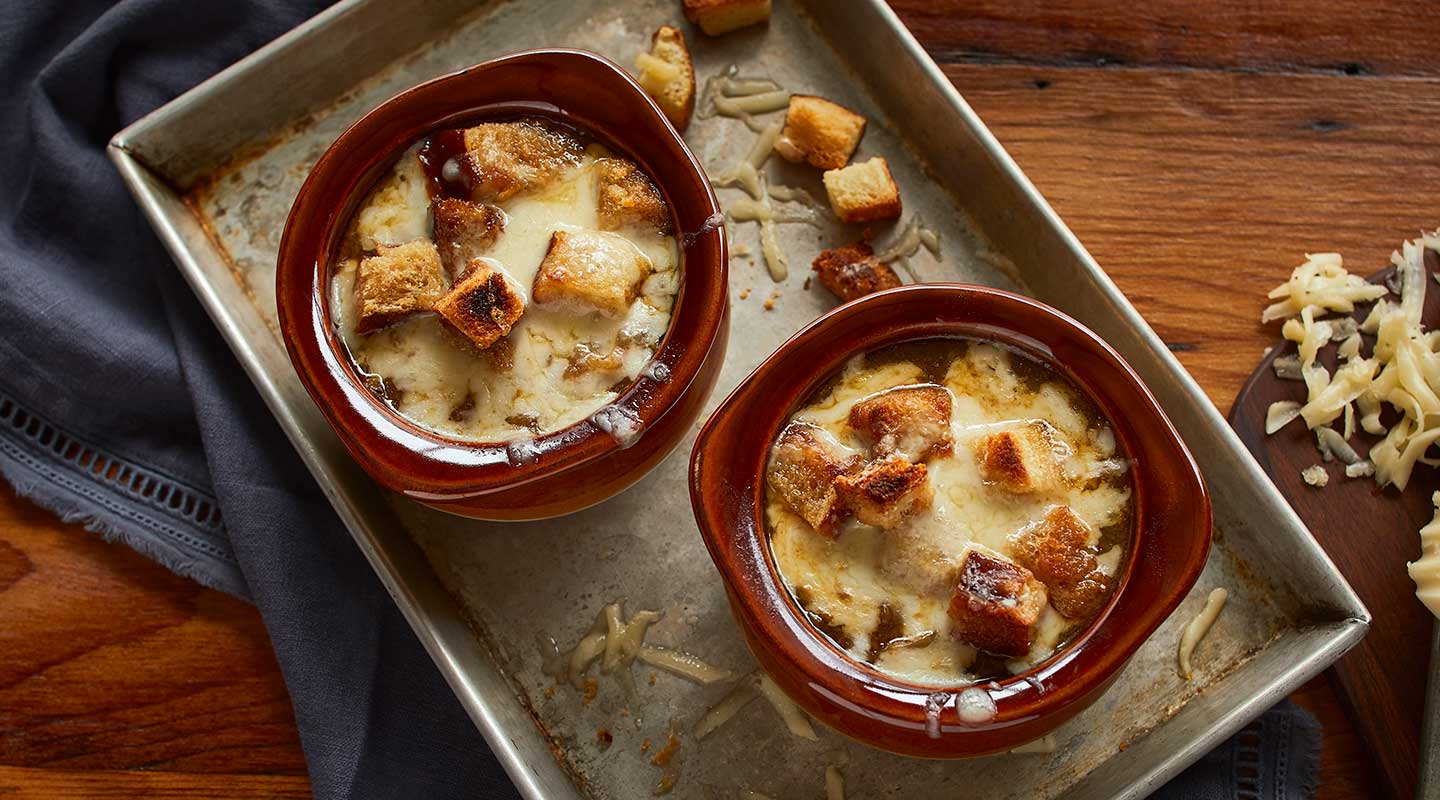 Wisconsin Cheese Wisconsin-Style French Onion Soup Recipe